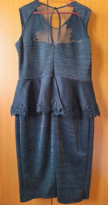 Vând rochii de seară