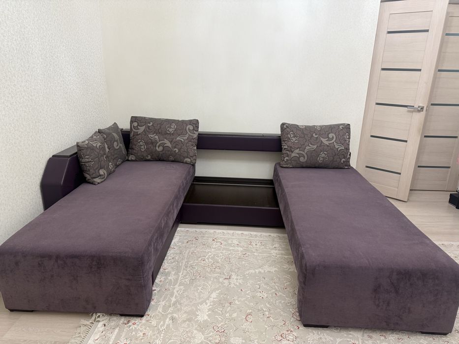 Продам угловой диван б/у в хорошем состоянии