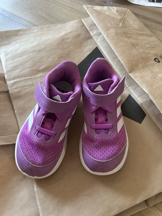 Детские кроссовки Adidas для девочки