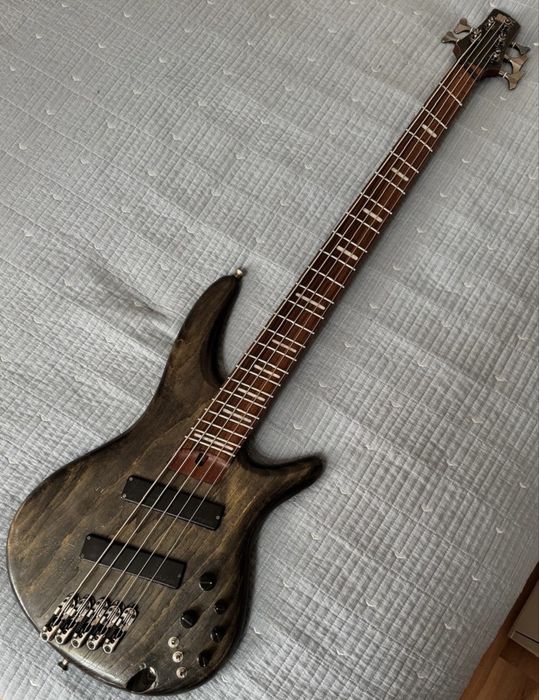 Продам бас гитару Ibanez SRFF805 (пятиструнный)