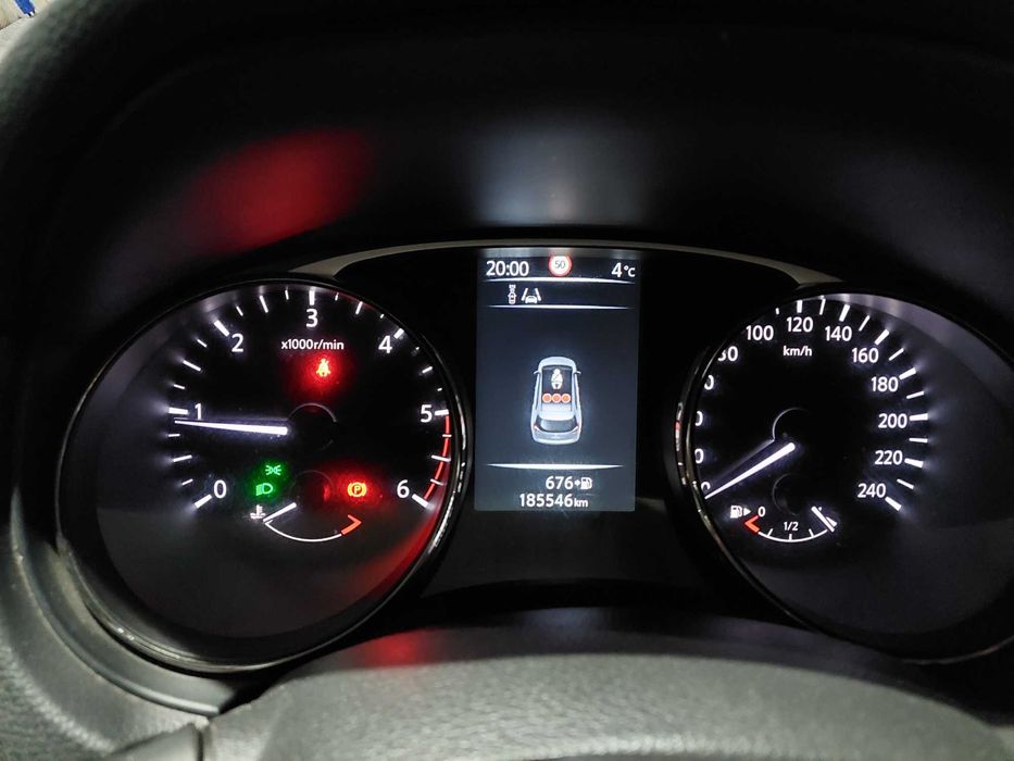 vand nissan x trail 1,6 diesel an 2015 luna 12 euro 6 .