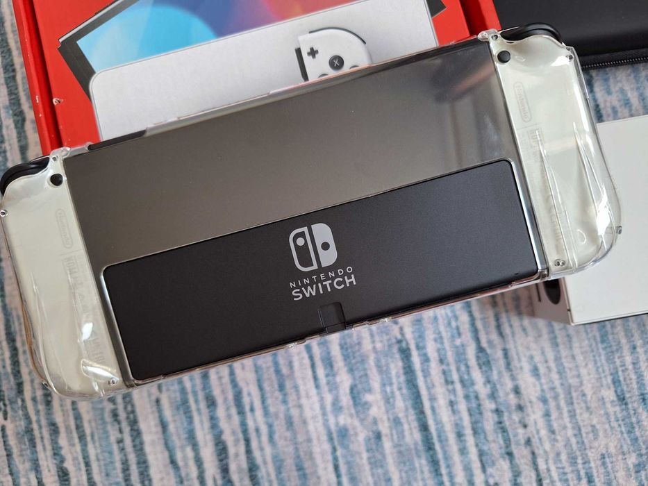 Nintendo Switch OLED Alb