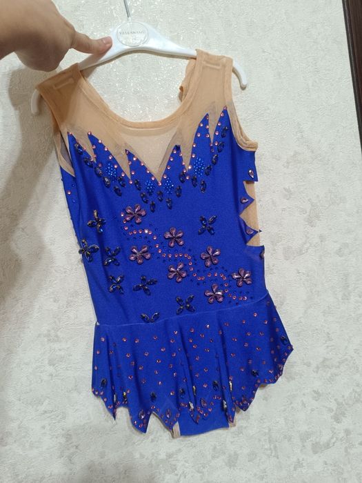 Продам купальники для гимнастики