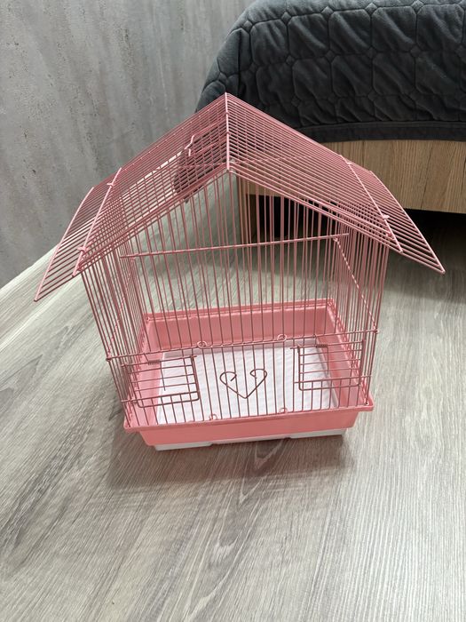 Отдам клетку для попугаев