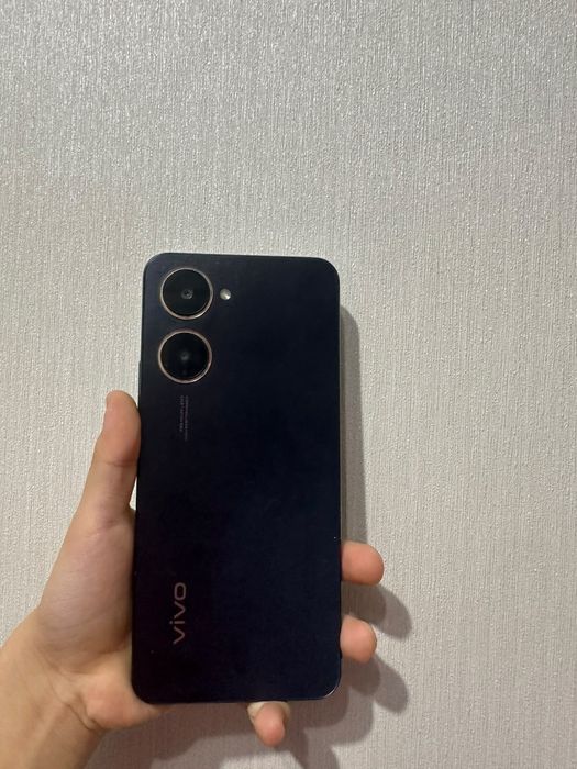 Продам телефон Vivo Y03