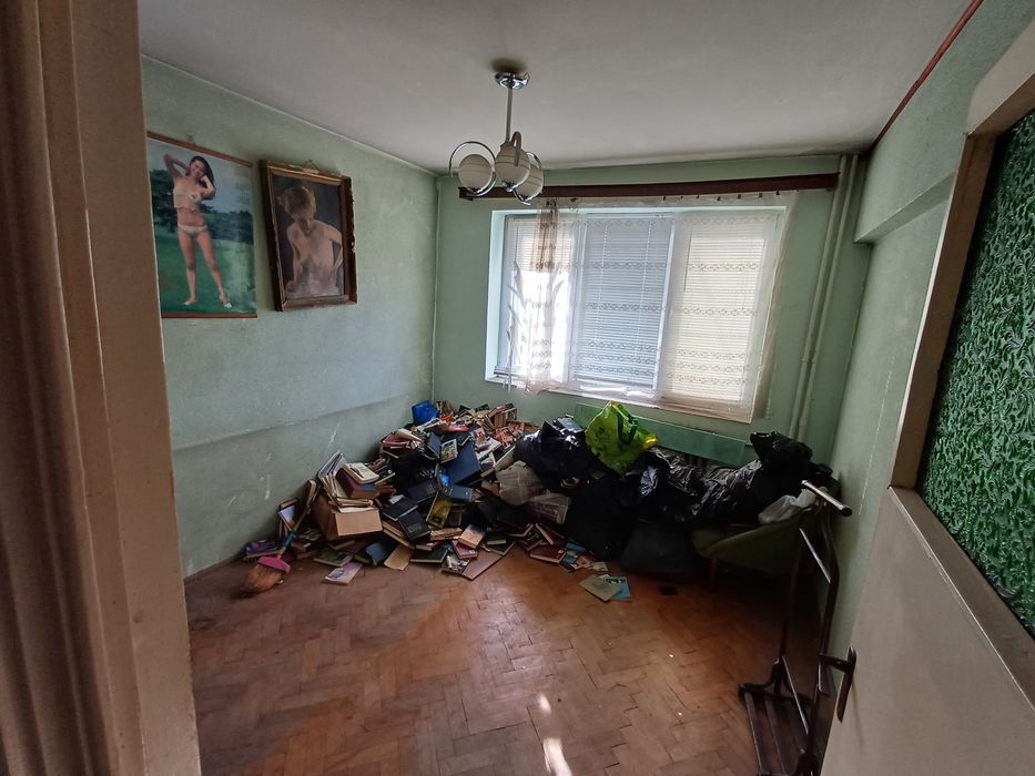 Debarasam moloz,apartamente,case,mobila