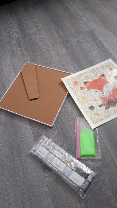 Set creativ cu diamante