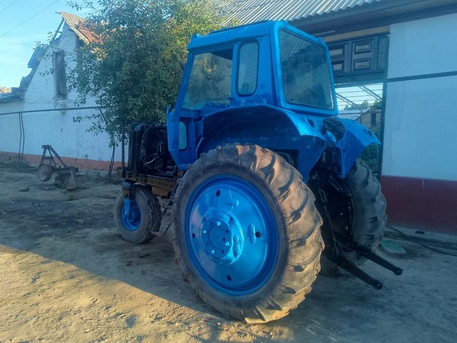 Mtz80 sotiladi arzon