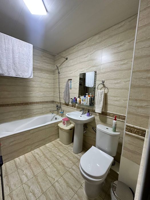 Продается Евро квартира на Карасу 2   3/4/4