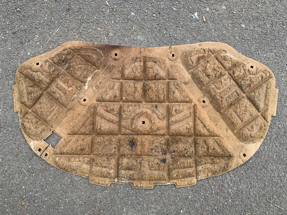 Capitonaj capota motor OE VW Passat CC 2008-2016, 3C8 863 835A