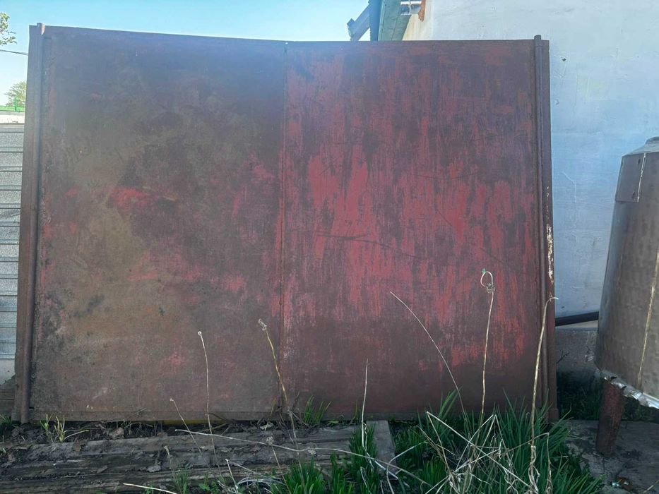 Продам гаражные ворота