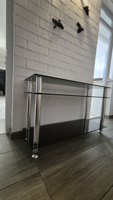 Стол стеклянный с 3мя полками