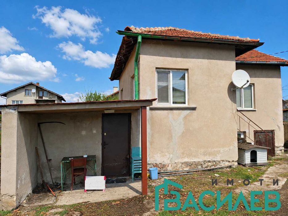 Продава КЪЩА област Перник, с. Студена