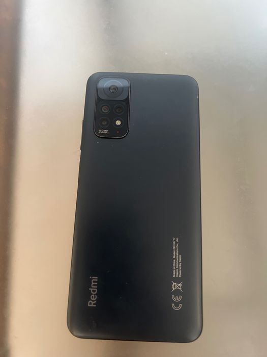 Телефонът редим ноте про 11 и смарт часовник