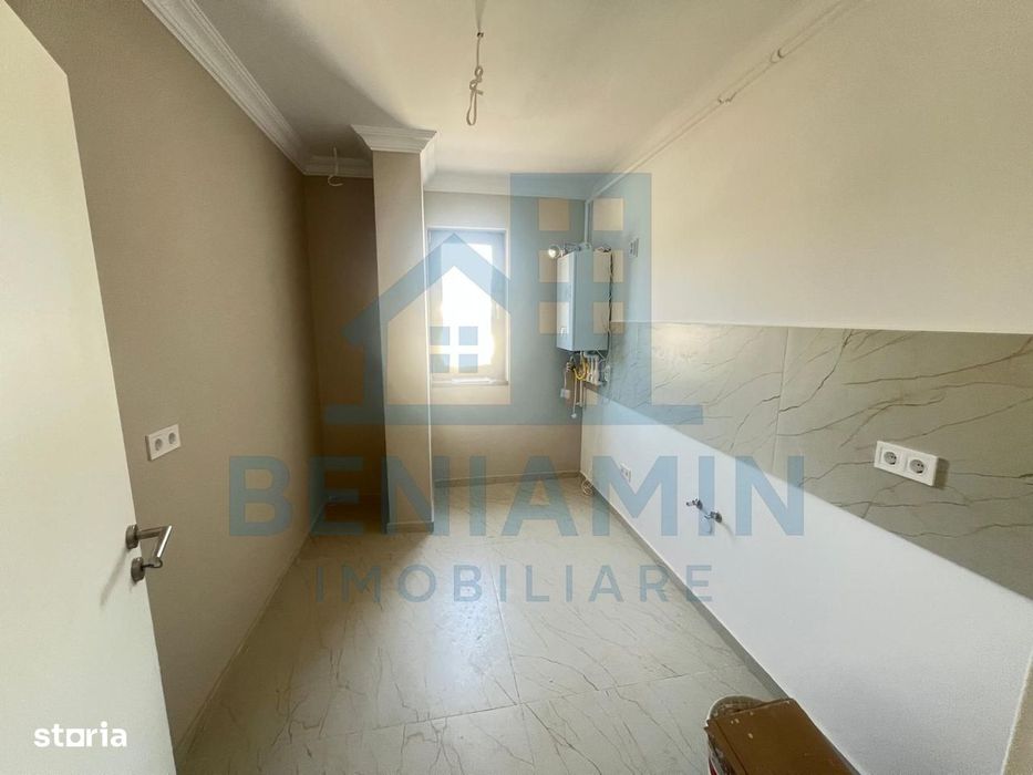 Garsoniera Decomandata - 45mp - balcon - parcare - Sanpetru - Roca