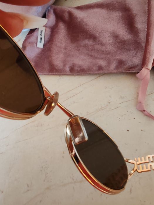 Ochelari de soare miu miu