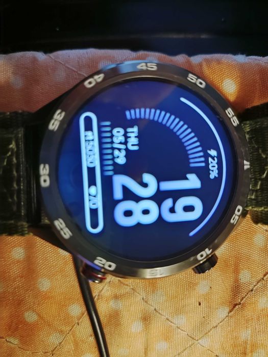 Смарт часовник с голяма батерия 500mAh