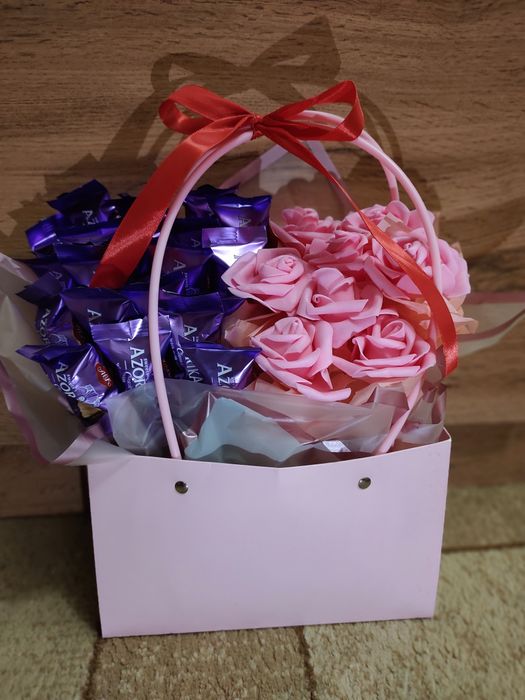 Сладкие боксы и букеты