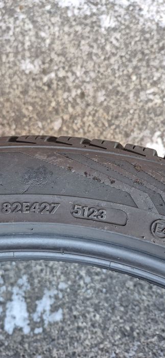 4 anvelope M+S Vredestein 225/45/19.Pretul este pe bucata.