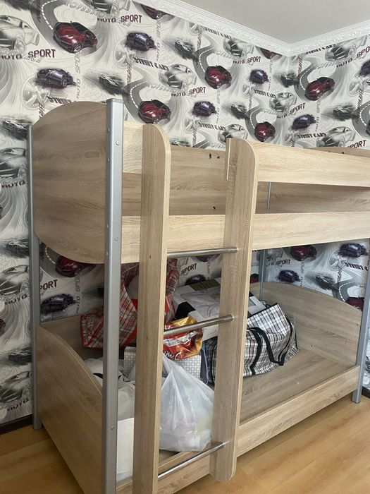 Двухярусная кровать