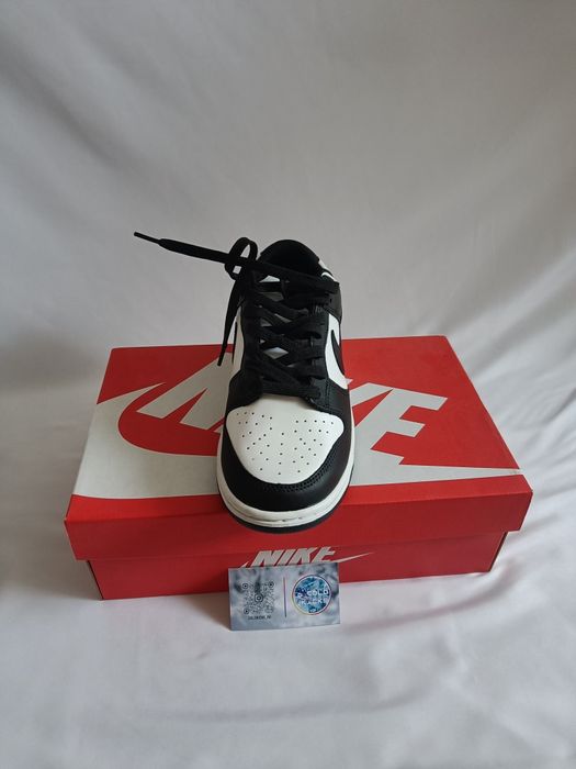Nike dunk low panda