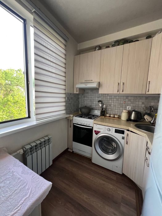 2/4/4 Массив Ялангач Ширин базар 50м2