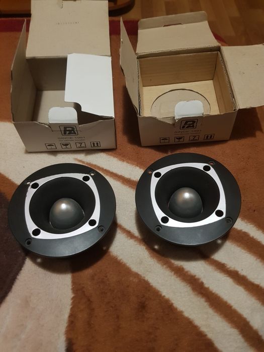 Vand o pereche de super twittere P audio pst-999