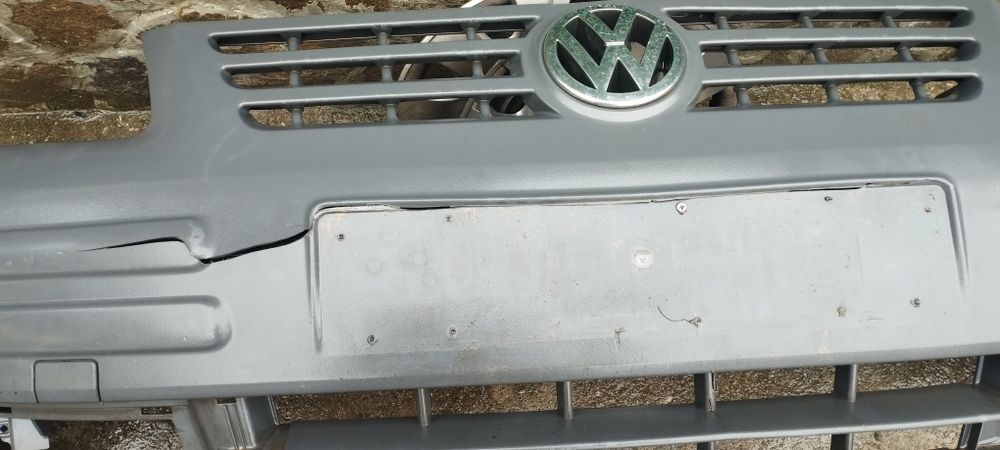 Предна броня за VW Caddy