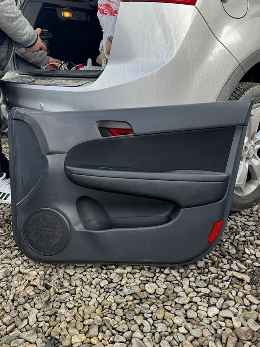 Vând,broasca dreapta fatahyundai i30 2008,geam,macara,motor geam boxsă