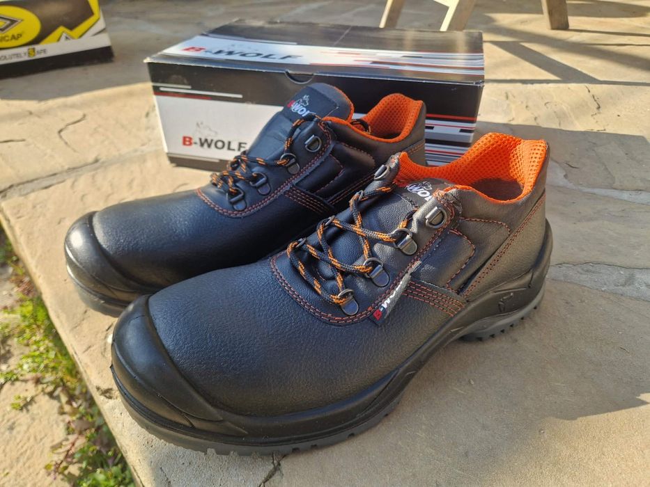 ADR обувки B-Wolf