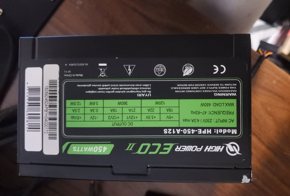 Vand/schimb  sursa pc