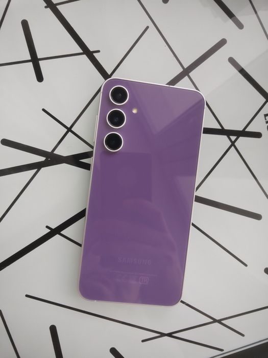 Samsung s23Fe/256 телефон