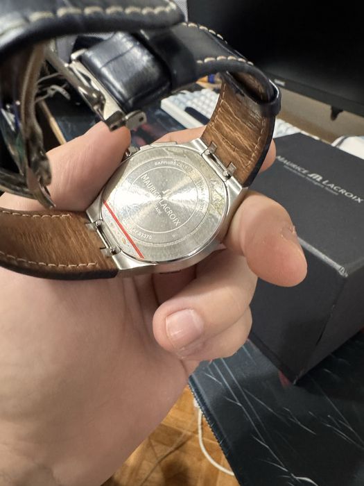 Продам часы наручный в идеальном состояние