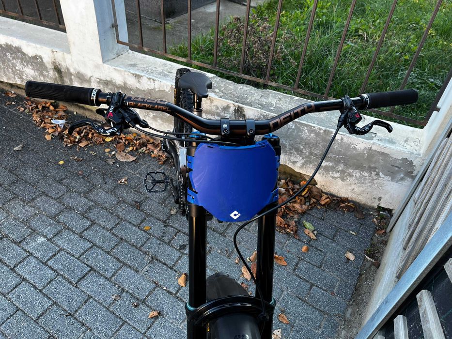 Commencal Supreme Dh v4 Race 2024 29/27