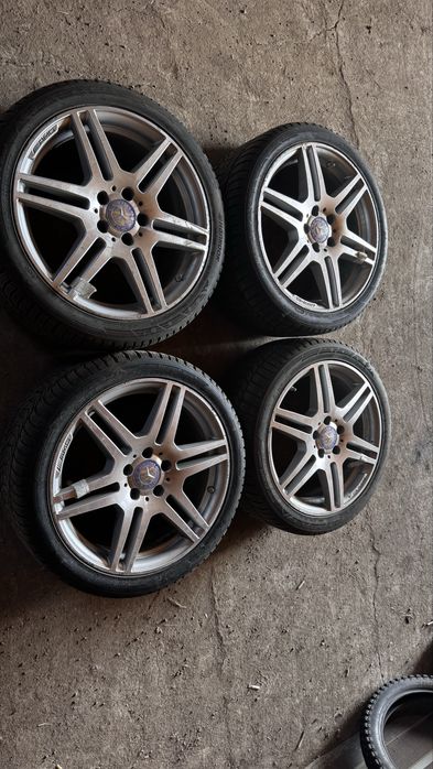 Продам диски R18 AMG