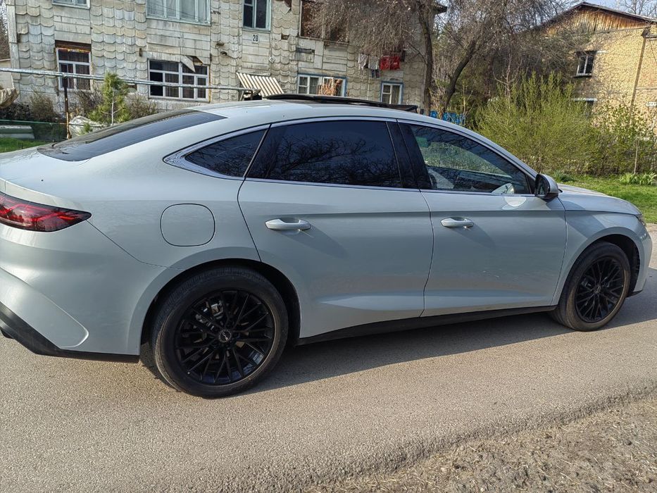 Срочно мошина сотилади