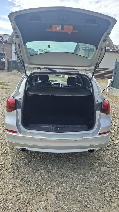 Opel Astra Sports Tourer 2015