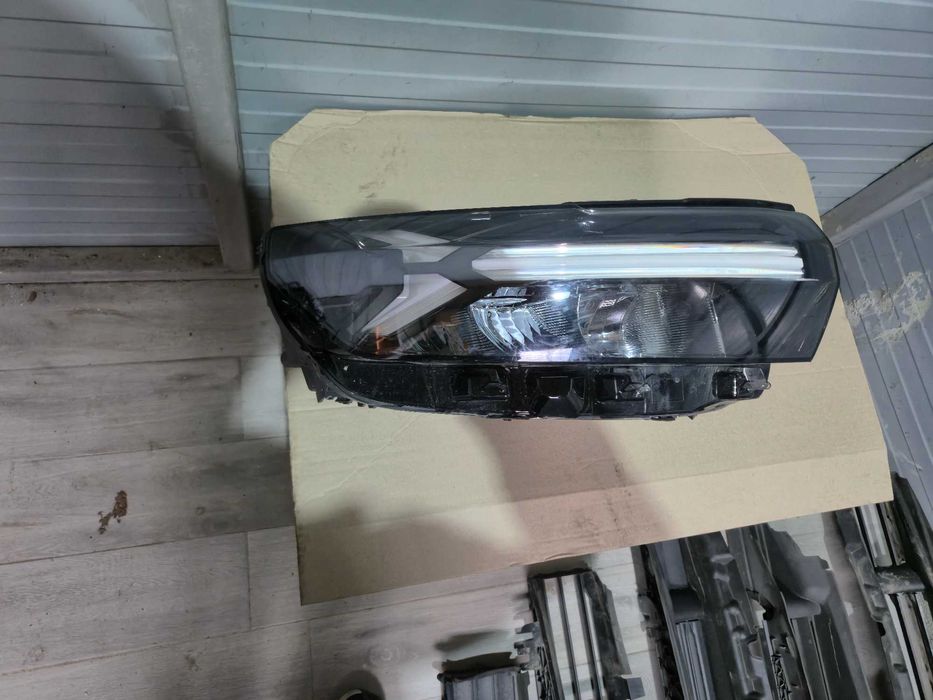 Far dreapta Led Dacia Duster 3 Dacia Bigster cod 260107725R