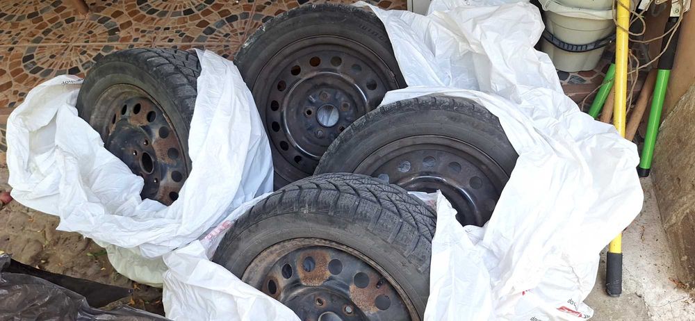 Автомобилни джанти с гуми 205х55х16