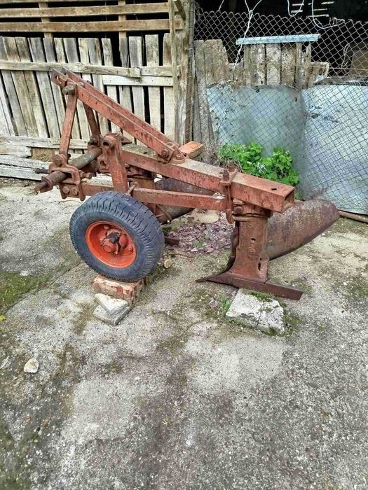 Разпродажба на селскостопанска техника