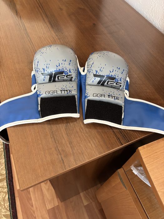 Перчатки для мма продам срочно