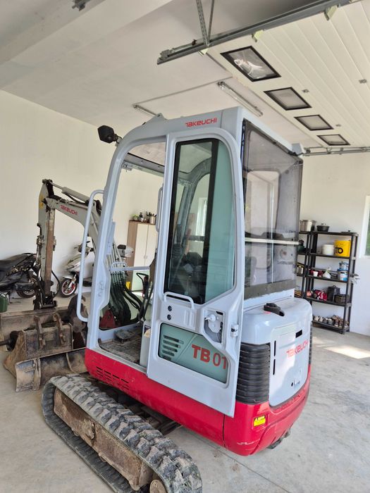 Mini excavator Tacheuki TB016