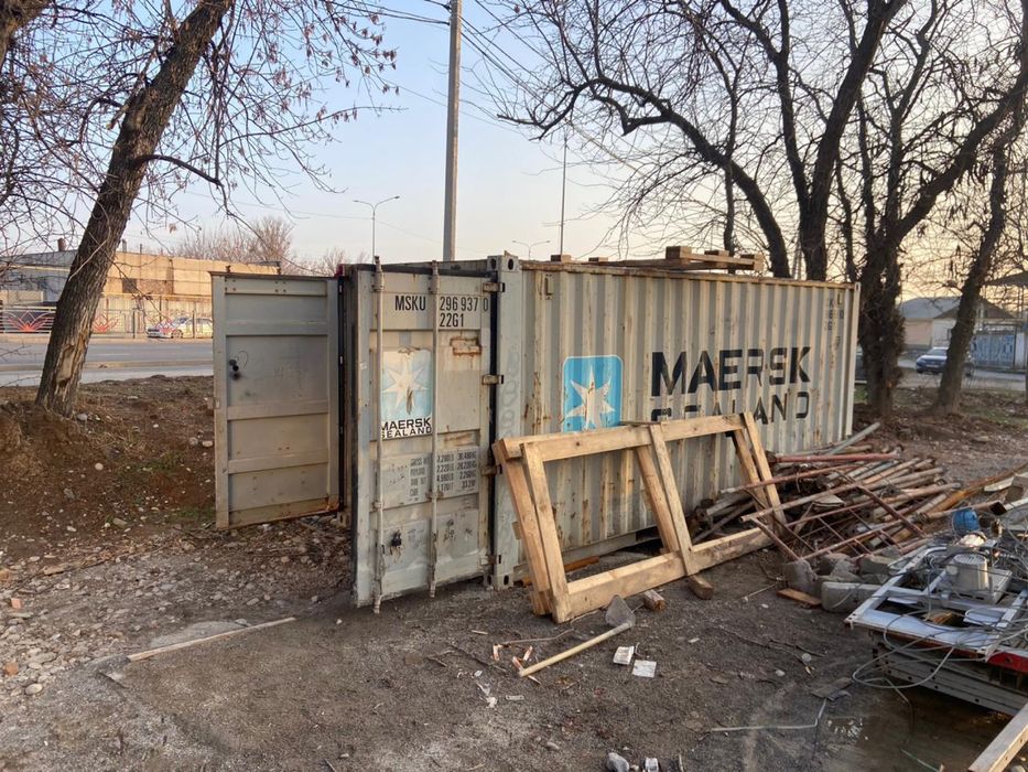 Продам Контейнер 20-футовый