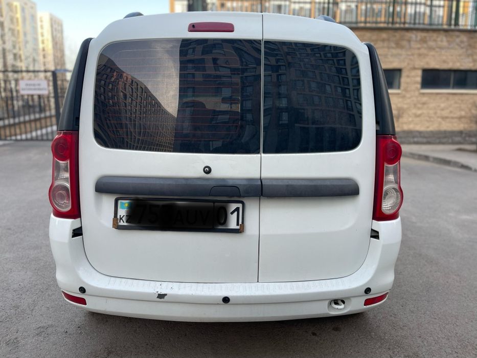 ВАЗ Lada Largus 2018