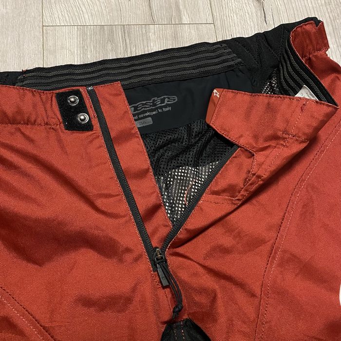 Alpinestar Racer L endura troy lee designs fox racing poc specialized
