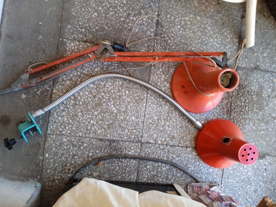 Настолна лампи 25 лева