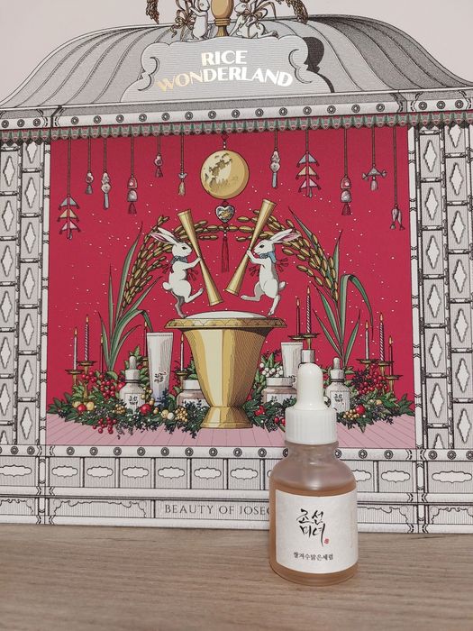 Продавам млечен тонер, озаряващ серум и маска за лице на Beauty of Jos