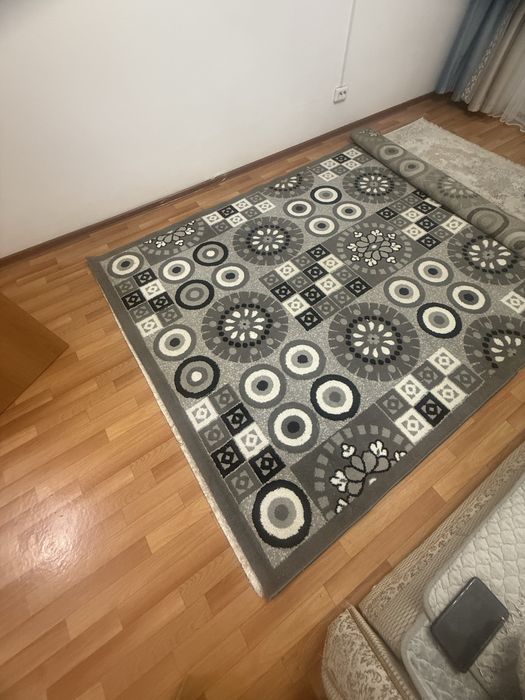 Продам ковер 2*3