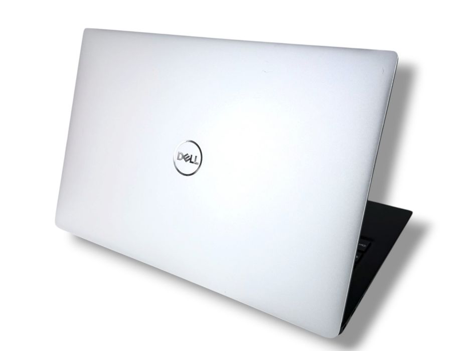 Dell XPS 13 9370 13.3" 4K UHD Touch i5-8250U 8RAM 256GB Intel UHD Graphics 620 Перфектен! Гаранция!