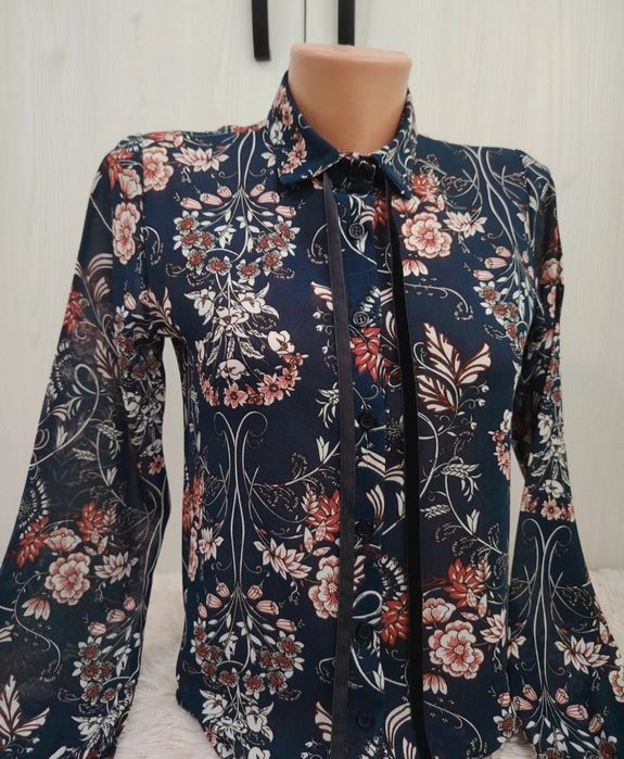 Cămașă elegantă, subțire, impecabilă!